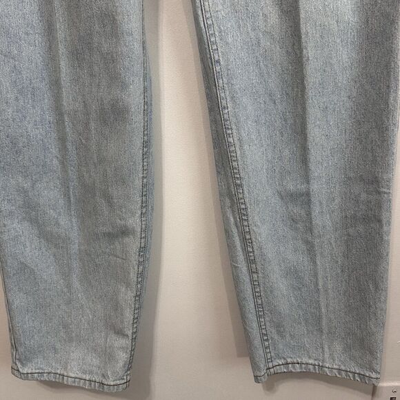 LL Bean Womens Jeans 14 Relaxed Faded Denim Deadstock? Tapered High Rise NWOT - Picture 2 of 11